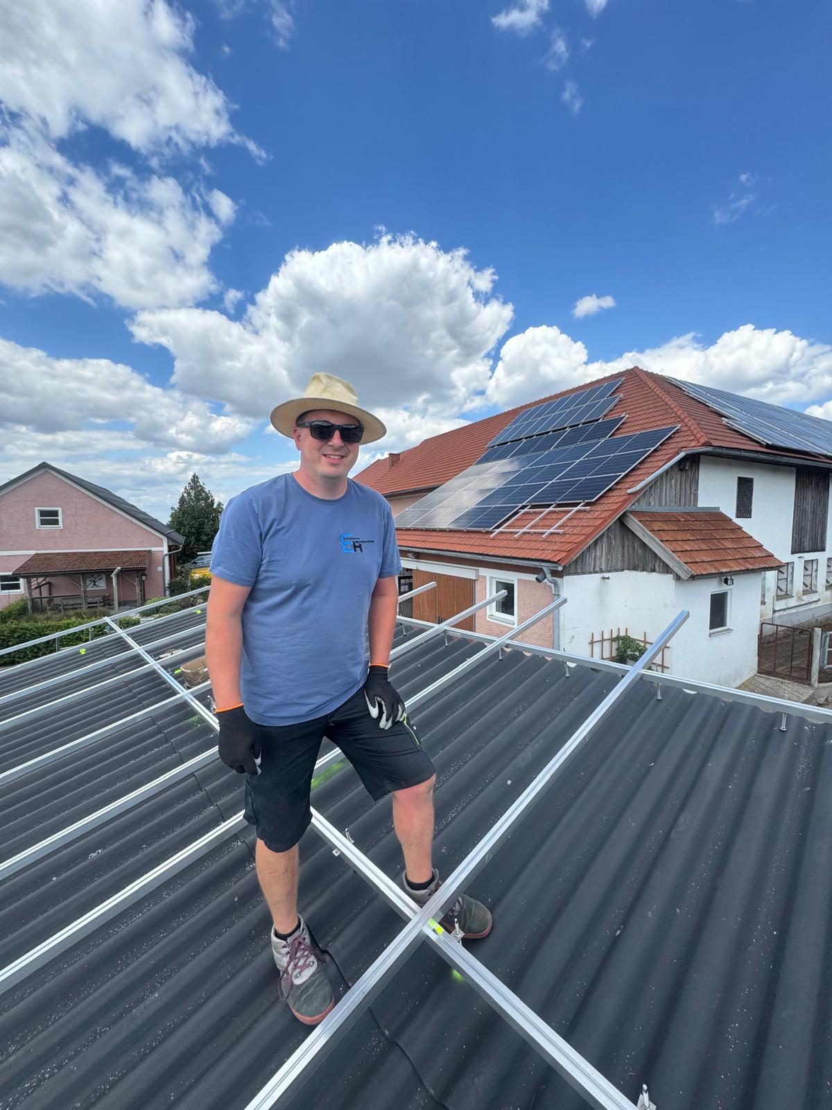 Daniel Hochbrandner, Elektromeister